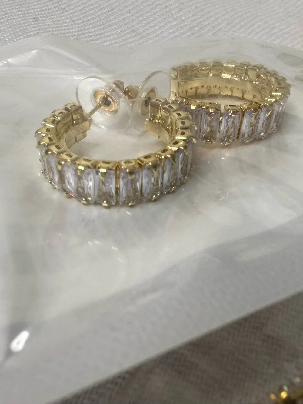 NWT RESELLERS LOT 5 PEICES OF NWT JEWELRY - Picture 9 of 10